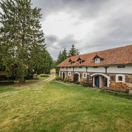 Pod Bocianim Gniazdem * סטארה יוצ'י